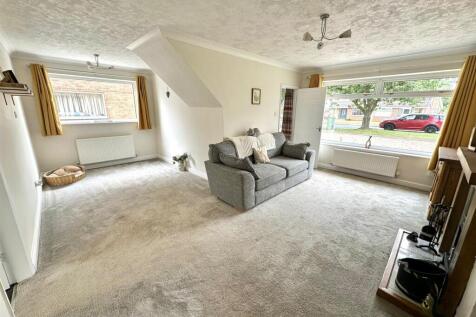 Through Lounge Diner