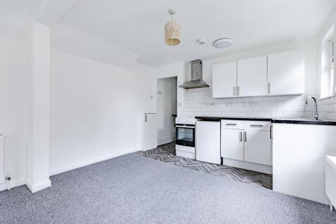 Open Plan Kitchen/Reception