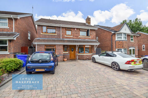 Four Bedroom Detached Property with Extended Open