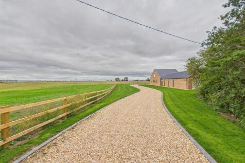 Thorpes Barn Photos (1).jpg