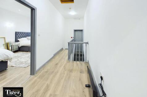 CAM02176G0-PR0391...