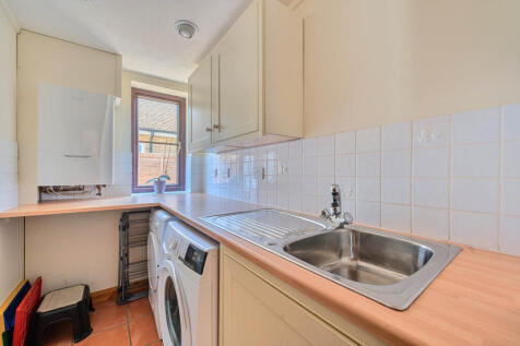 27-681e19d483598-...