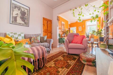 Call 02920 454555 to secure your viewing_2