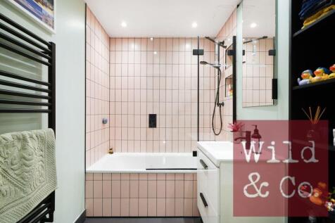 Roman Apartments - HThJBLC2L0DkelTT350G.jpg