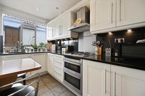 RCTEC-24 harrow lodge- kitchen 3 (1).jpg