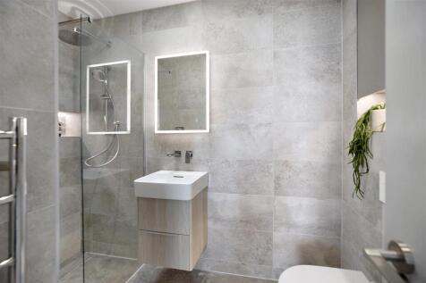 En Suite Shower Room