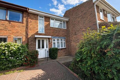 3 Bedroom Terraced in CM1 6XT
