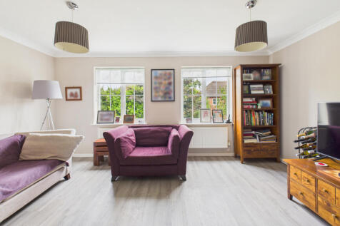 CAM04968G0-PR0050-STILL018