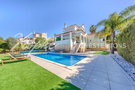 The Crest 4+1 Bed Villa with Sea Views For Sale In Almancil (12)