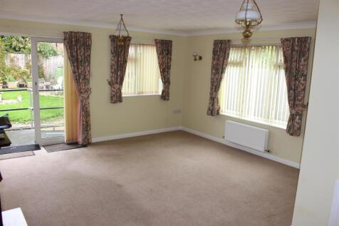 Rear Lounge Dining Room