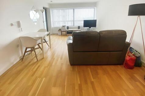 DEPOSIT FREE OPTION AVAILABLE | AVAILABLE 27TH AUGUST | FULLY FURNISHED | SECURE ALLOCATED PARKING | BALCONY | BILLS PACKAGE AVAILABLE FOR STUDENTS AT ADDITIONAL COST Offering a unique combination of