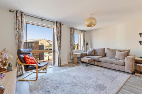 A12 - 18 Baltic Way Totnes - 250926.jpg