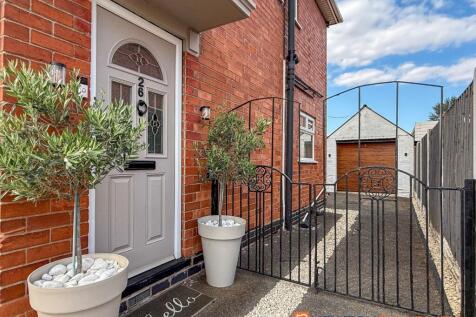 Gated Driveway Entrance