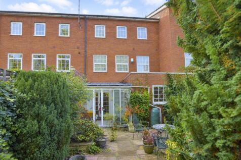5 Wootton Court-1.jpeg