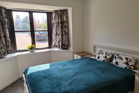 Room 1, Ensuite Room