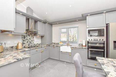 Kitchen/Dining Area