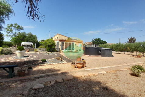 3 Bedroom Semi-Detached For Sale-PIN21-21