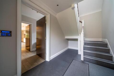 OBI_Will&#39;s House_7R50259-HDR-Edit_Hall.jpg