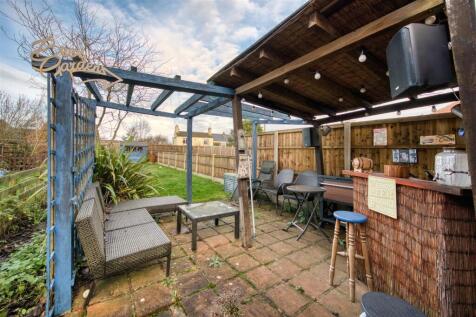 Garden - bar area.jpg