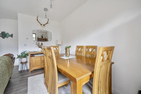 1353406-11-68c151...