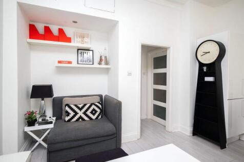 Reception room 4.jpeg