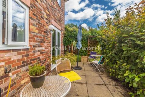 Patio image 3