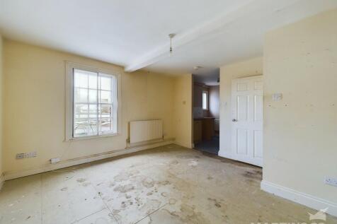 Flat 4 Living Roo...