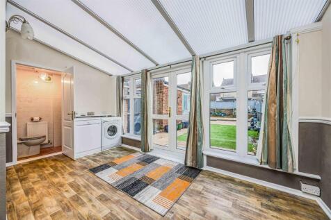 17 Madeira Road, Hilsea-Small-PorticoMarketing-Sol