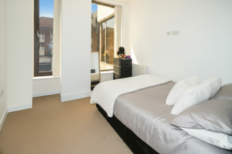 Gemini_Generated_Image_aju0ukaju0ukaju0 (1)