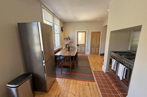 Dining room angle 2.jpg