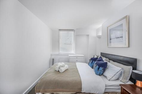 2 bed, 2 bath Flat in london - Photo 14