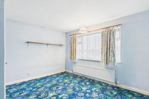 EweMove Spalding - Cathedral Drive - Bedroom