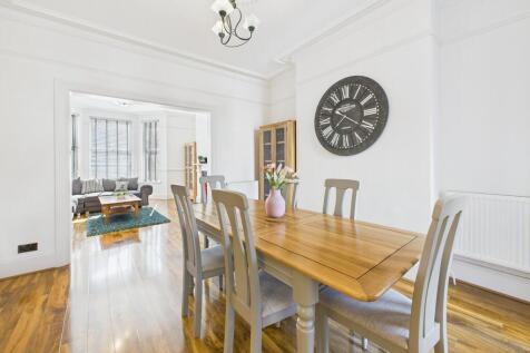 CAM03974G0-PR0120...