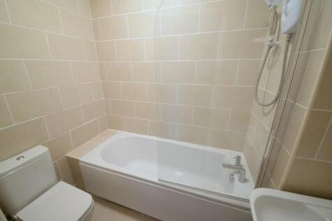 SOUTH VIEW BATHROOM.jpg