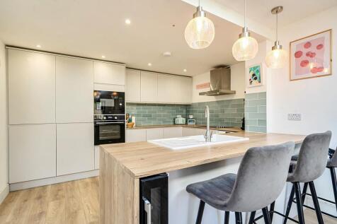 Kitchen/Reception