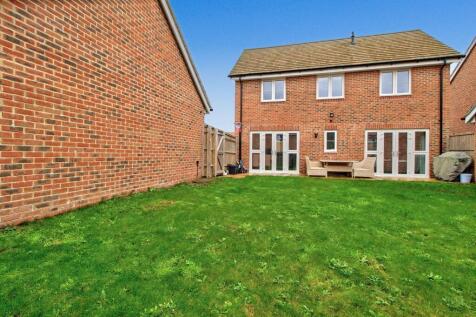 Showing Garage on Left