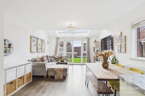 Lounge/Diner/Kitchen