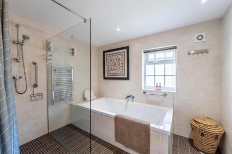 Fairylea House, Alyth, Blairgowrie