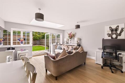 Open-plan Kitchen/Living/Dining Room