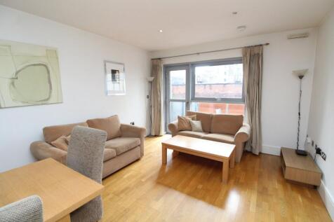 DEPOSIT FREE OPTION AVAILABLE | AVAILABLE NOW | FULLY FURNISHED | BALCONY | BILLS PACKAGE AVAILABLE FOR STUDENTS AT ADDITIONAL COST The Lock Building is located alongside the Bridgewater Canal only a