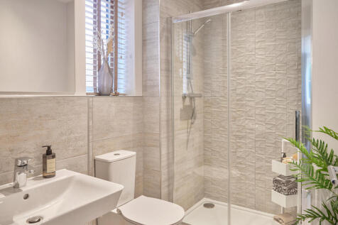 Bovis Kidderminster Crescent Cypress85496_Development_Hero_1280x853