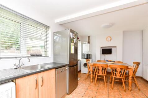 Kitchen/Breakfast Area