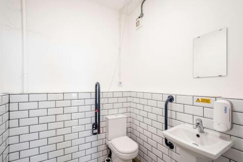 Universal Hse 34F  Low Res 2.jpg