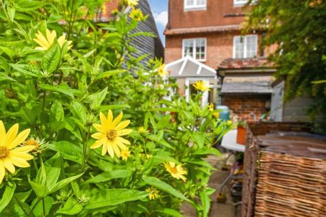 External Lifestyle Photograph