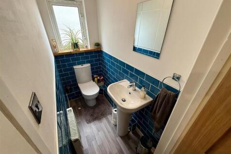 DOWNSTAIRS WC &amp; WASH HAND BASIN