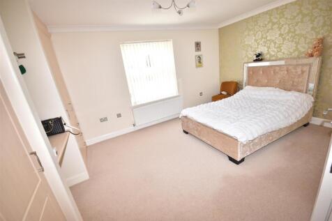 Bedroom 5 (ground floor)