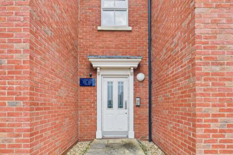 CAM03293G0-PR0249-STILL035