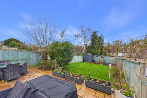 CAM02536G0-PR0053-STILL021