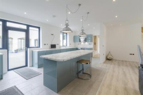 New House, Staverton Kitchen/breakfast room