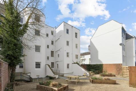 Property Image 9